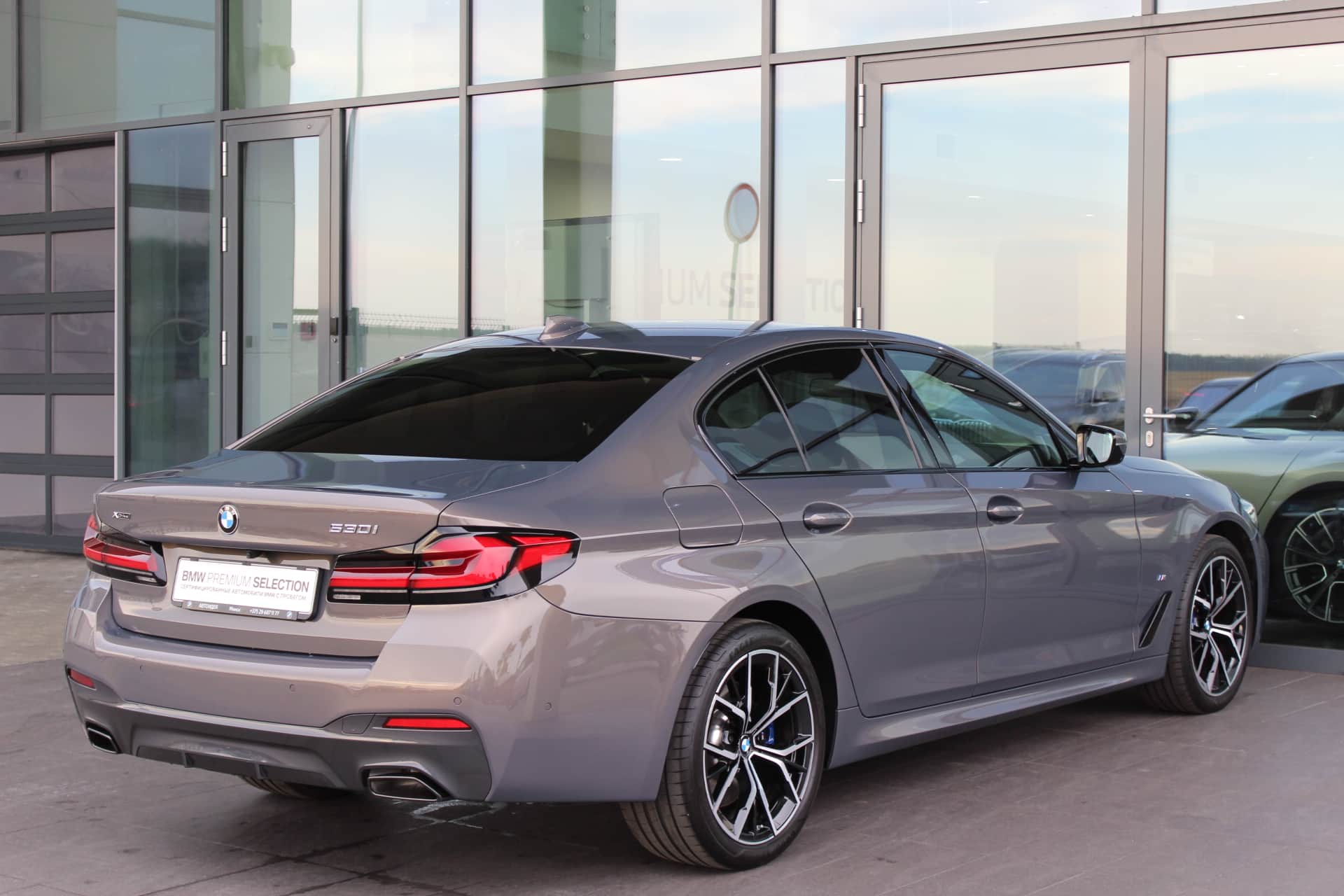 Купить BMW 530i xDrive / Alvitgrau metallic бу с пробегом в Минске у